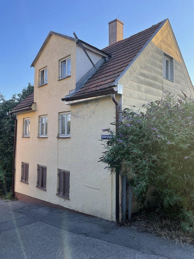 Prodej domu 400 m², pozemek 750 m², Neue Bergstraße 30, Landshut, Bavorsko Prodej domu 400 m², pozemek 750 m², Neue Bergstraße 30, Landshut, Bavorsko