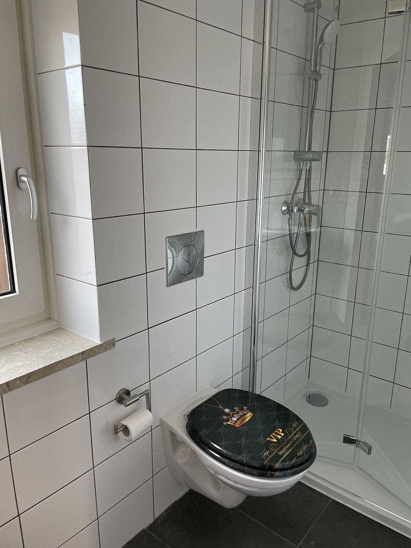 Prodej domu 400 m², pozemek 750 m², Neue Bergstraße 30, Landshut, Bavorsko Prodej domu 400 m², pozemek 750 m², Neue Bergstraße 30, Landshut, Bavorsko