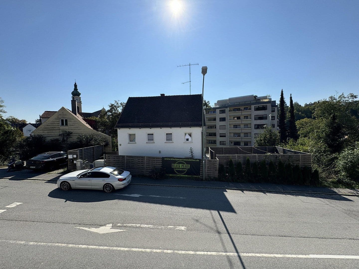 Prodej domu 400 m², pozemek 750 m², Neue Bergstraße 30, Landshut, Bavorsko Prodej domu 400 m², pozemek 750 m², Neue Bergstraße 30, Landshut, Bavorsko