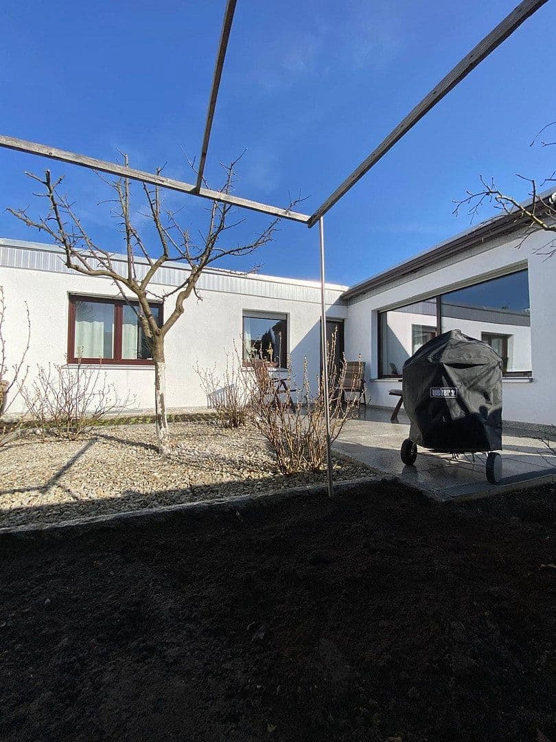 Prodej domu 163 m², pozemek 299 m², Bayreuth, Bavorsko Prodej domu 163 m², pozemek 299 m², Bayreuth, Bavorsko