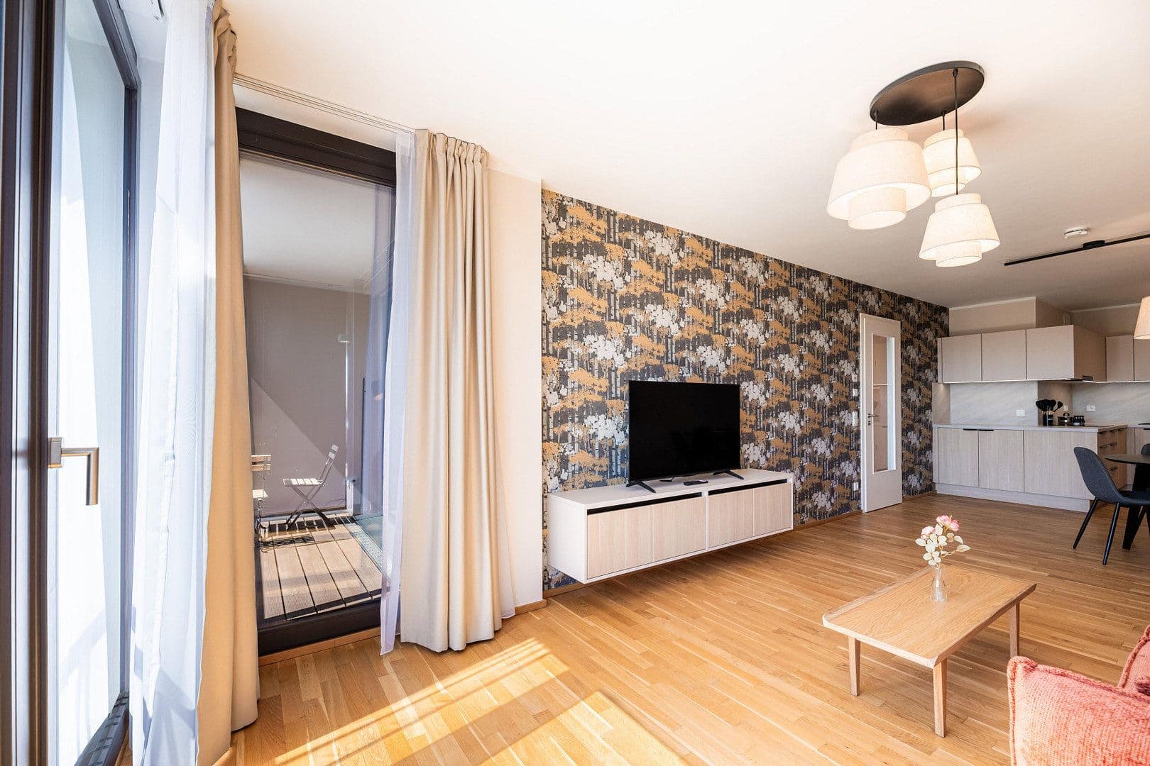 Pronájem bytu 2+1 62 m², Leipziger Straße 35C, Dresden, Sasko Pronájem bytu 2+1 62 m², Leipziger Straße 35C, Dresden, Sasko