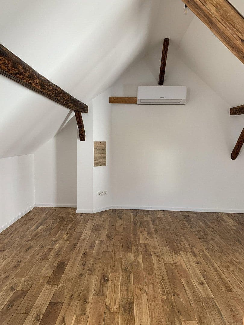 Pronájem bytu 2+1 46 m², Traben-Trarbach, Porýní-Falc Pronájem bytu 2+1 46 m², Traben-Trarbach, Porýní-Falc