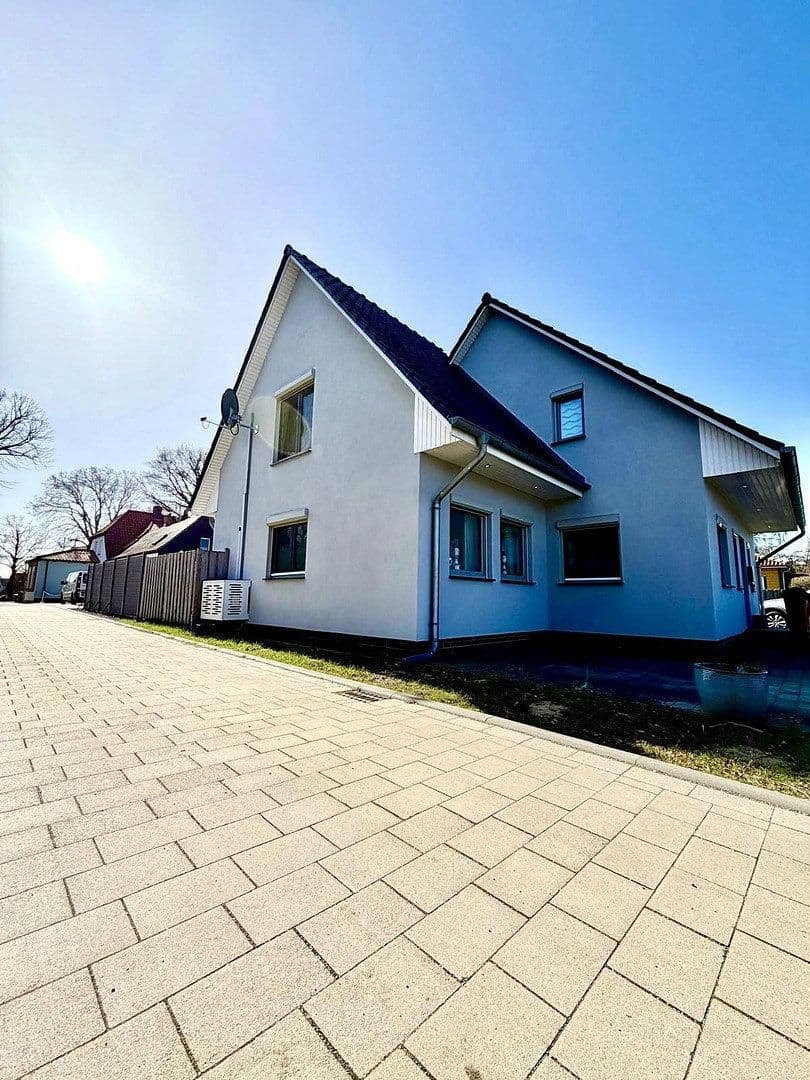 Prodej domu 136 m², pozemek 320 m², Wustrow, Mecklenburg-Vorpommern Prodej domu 136 m², pozemek 320 m², Wustrow, Mecklenburg-Vorpommern