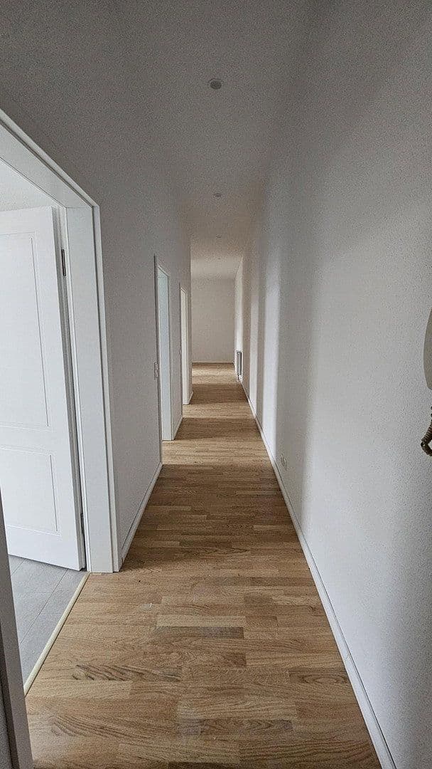 Pronájem bytu 3+1 56 m², Magedburg, Sasko-Anhaltsko Pronájem bytu 3+1 56 m², Magedburg, Sasko-Anhaltsko