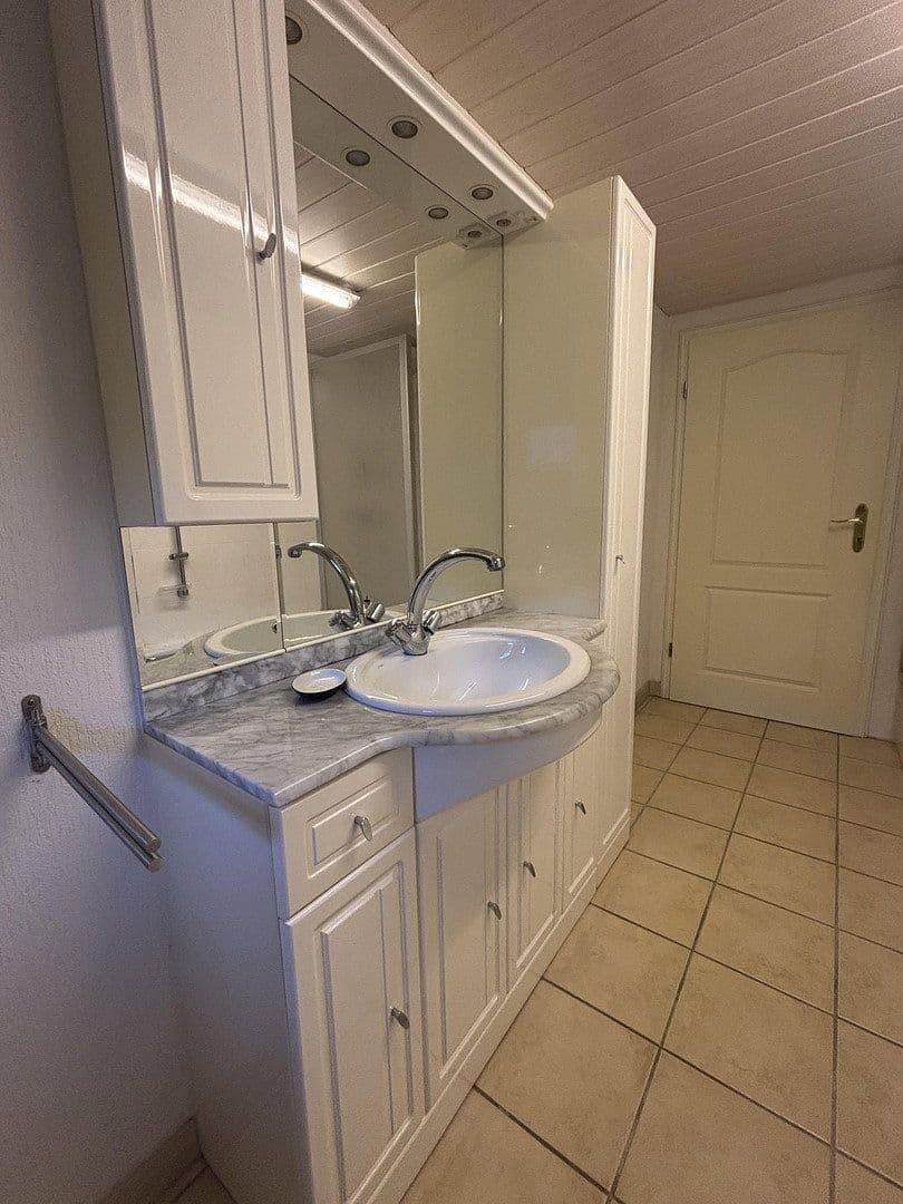 Prodej domu 190 m², pozemek 1.200 m², Frellstedt, Dolní Sasko Prodej domu 190 m², pozemek 1.200 m², Frellstedt, Dolní Sasko