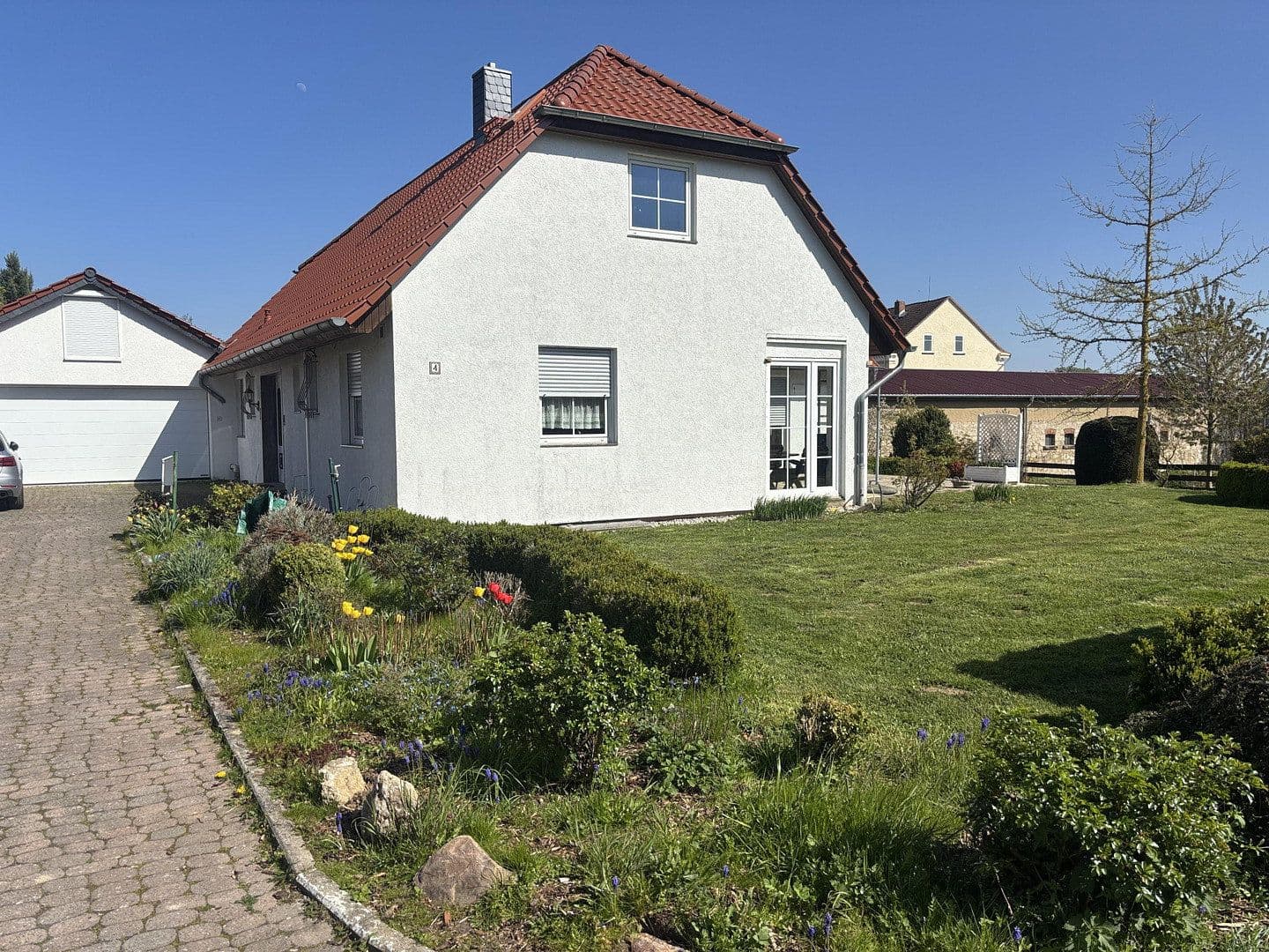 Prodej domu 190 m², pozemek 1.200 m², Frellstedt, Dolní Sasko Prodej domu 190 m², pozemek 1.200 m², Frellstedt, Dolní Sasko