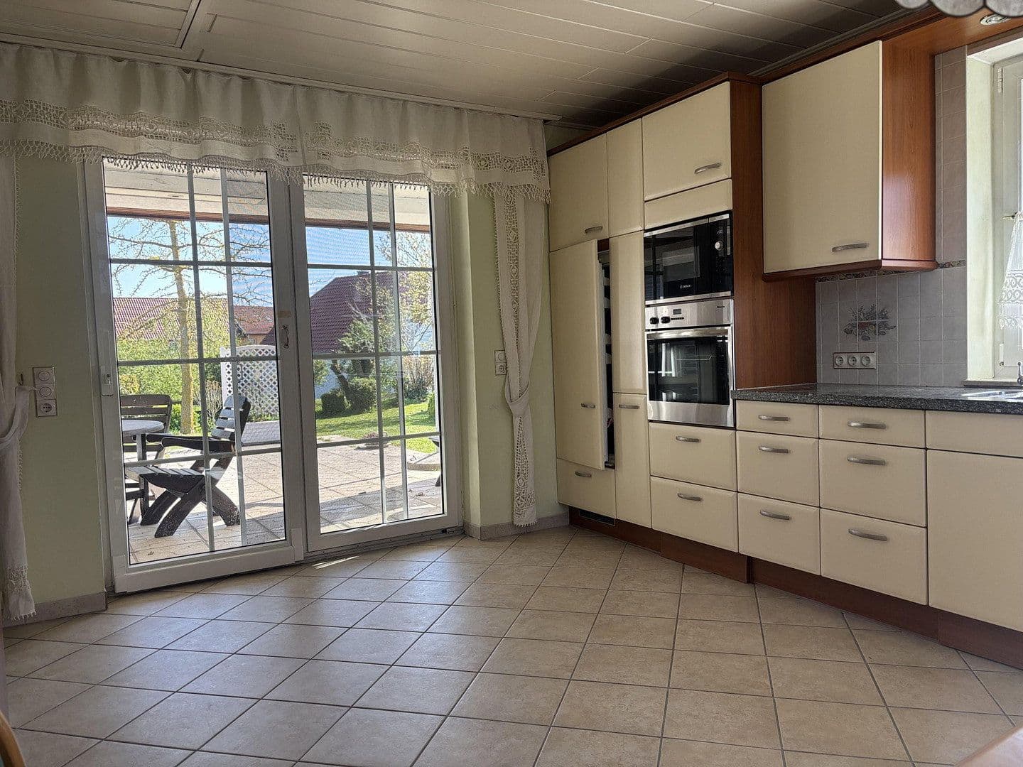Prodej domu 190 m², pozemek 1.200 m², Frellstedt, Dolní Sasko Prodej domu 190 m², pozemek 1.200 m², Frellstedt, Dolní Sasko