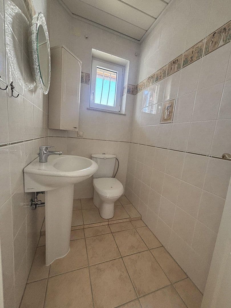 Prodej domu 190 m², pozemek 1.200 m², Frellstedt, Dolní Sasko Prodej domu 190 m², pozemek 1.200 m², Frellstedt, Dolní Sasko