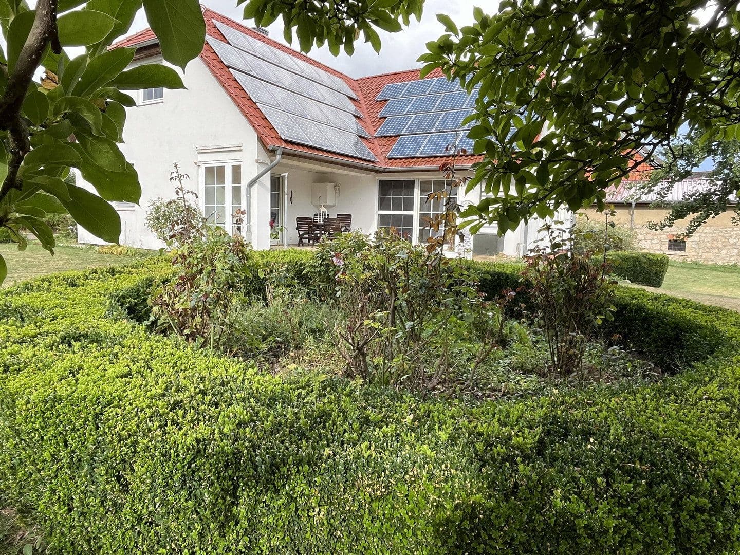 Prodej domu 190 m², pozemek 1.200 m², Frellstedt, Dolní Sasko Prodej domu 190 m², pozemek 1.200 m², Frellstedt, Dolní Sasko