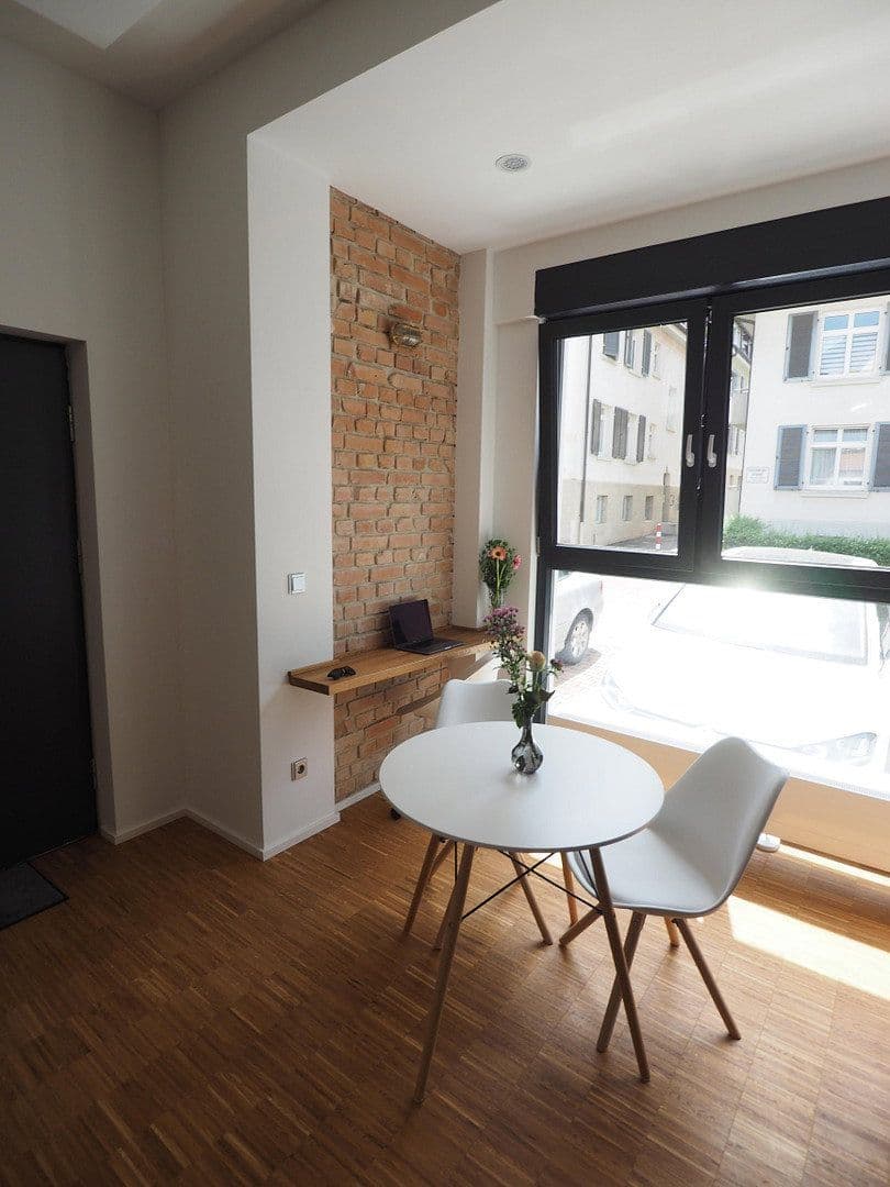 Pronájem bytu 2+1 43 m², Heilbronn, Bádensko-Württembersko Pronájem bytu 2+1 43 m², Heilbronn, Bádensko-Württembersko