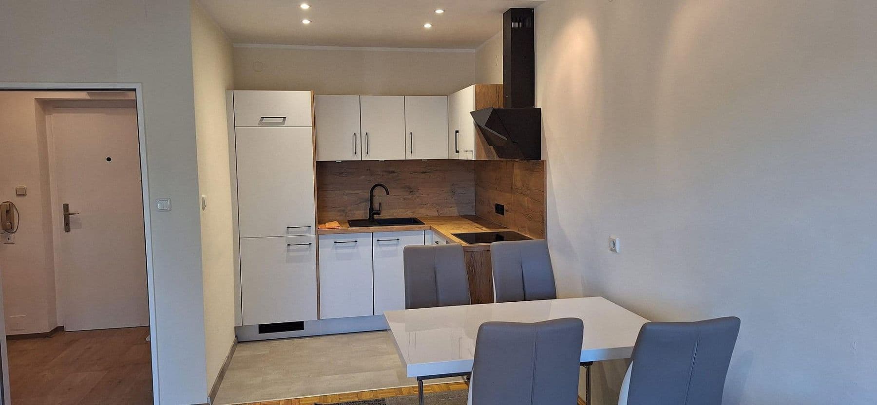 Prodej bytu 2+1 45 m², Schachterlweg 52, Klagenfurt am Wörthersee, Korutany Prodej bytu 2+1 45 m², Schachterlweg 52, Klagenfurt am Wörthersee, Korutany