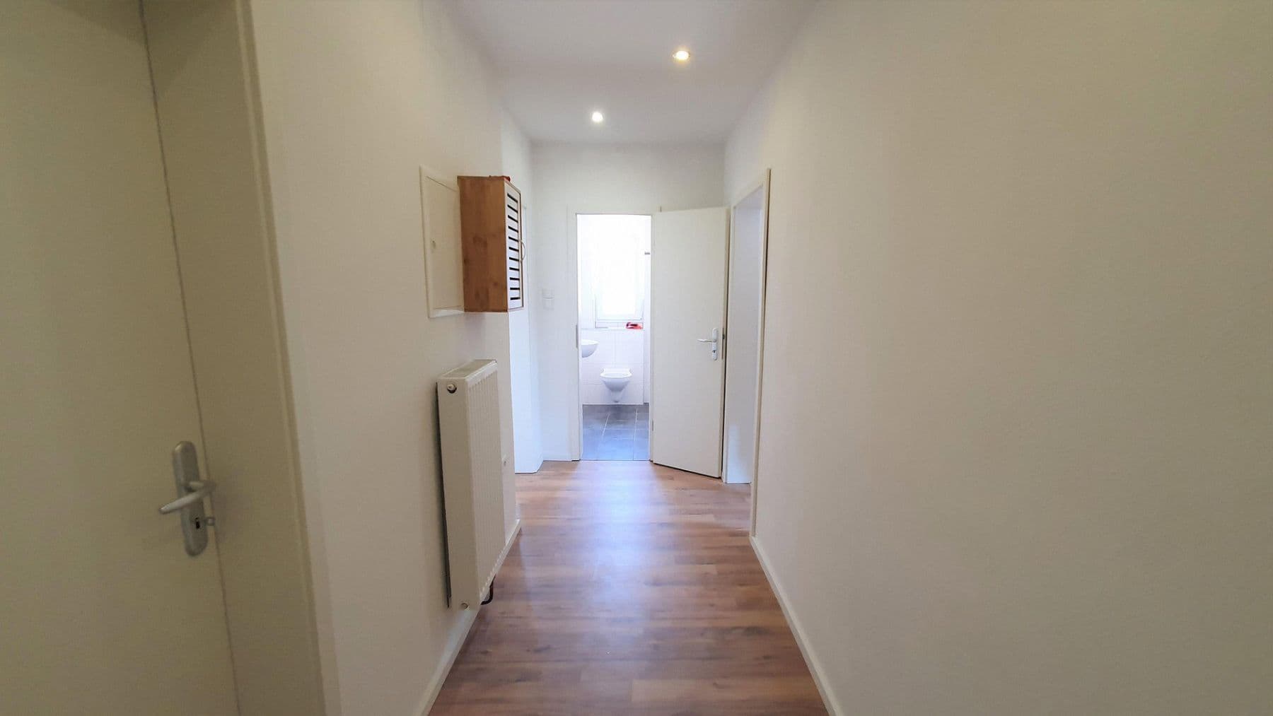 Prodej domu 511 m², pozemek 413 m², Solingen, Severní Porýní-Vestfálsko Prodej domu 511 m², pozemek 413 m², Solingen, Severní Porýní-Vestfálsko