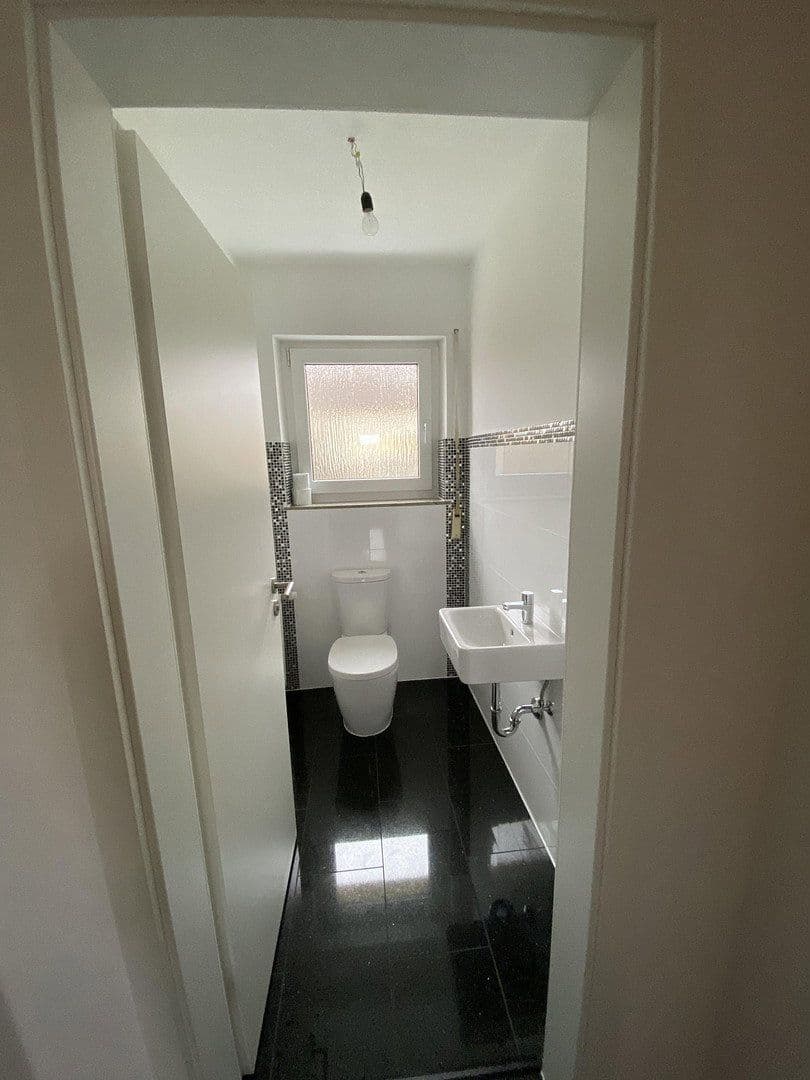 Pronájem bytu 3+1 105 m², Neusitz, Bavorsko Pronájem bytu 3+1 105 m², Neusitz, Bavorsko