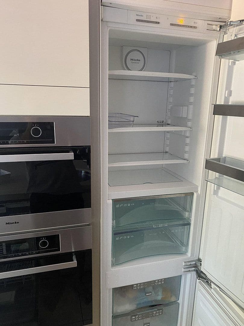 Pronájem bytu 3+1 80 m², Aßmannshauser Str. 3, Berlin, Berlín Pronájem bytu 3+1 80 m², Aßmannshauser Str. 3, Berlin, Berlín