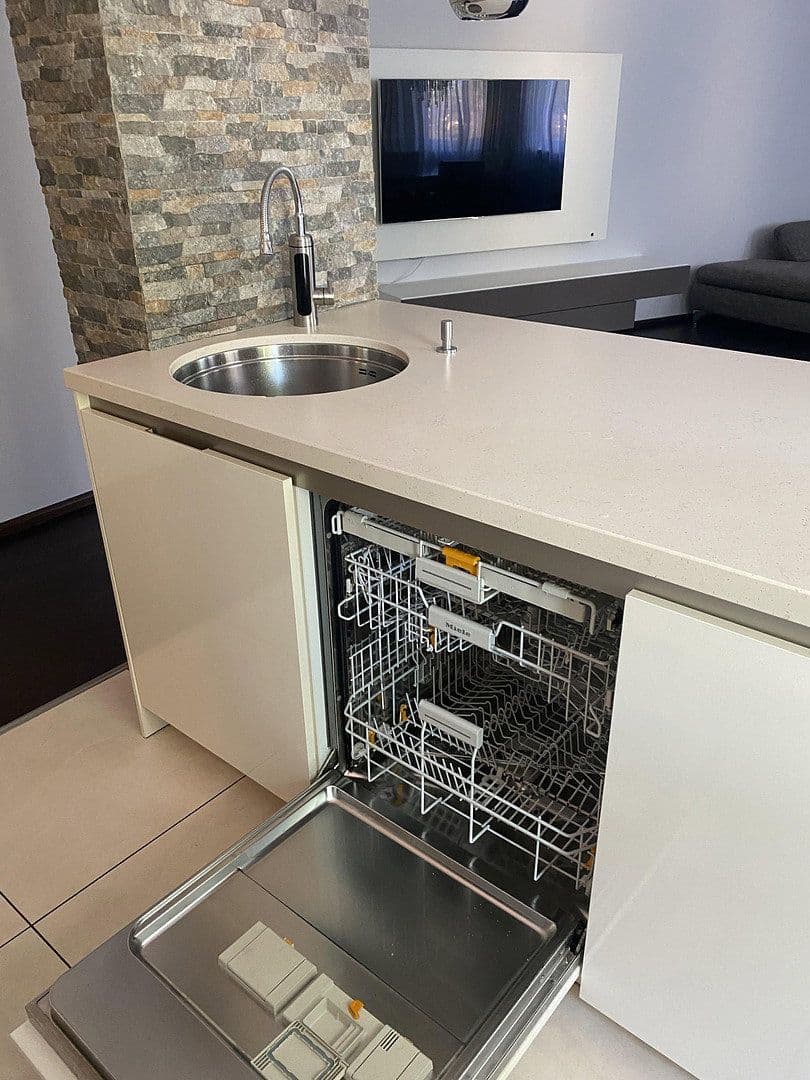 Pronájem bytu 3+1 80 m², Aßmannshauser Str. 3, Berlin, Berlín Pronájem bytu 3+1 80 m², Aßmannshauser Str. 3, Berlin, Berlín