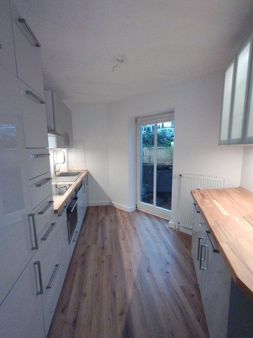 Pronájem bytu 3+1 121 m², Hochrad 33a, Hamburg, Hamburg Pronájem bytu 3+1 121 m², Hochrad 33a, Hamburg, Hamburg