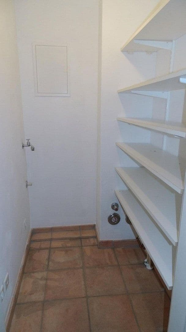 Pronájem bytu 3+1 121 m², Hochrad 33a, Hamburg, Hamburg Pronájem bytu 3+1 121 m², Hochrad 33a, Hamburg, Hamburg