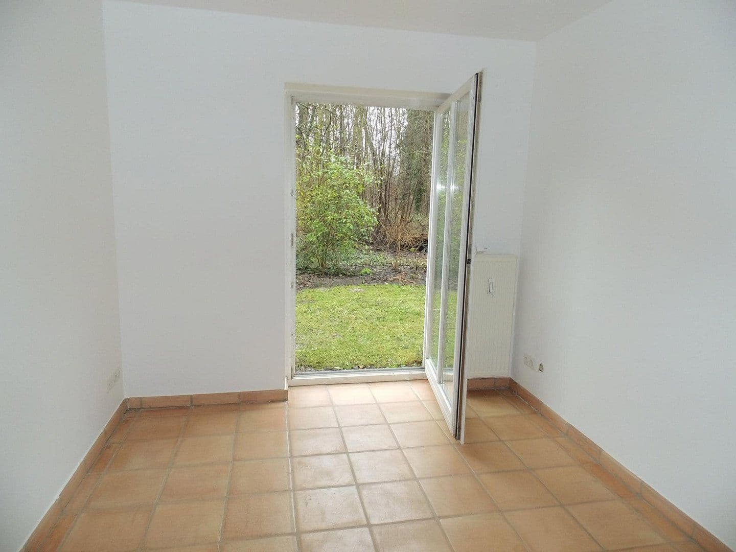 Pronájem bytu 3+1 121 m², Hochrad 33a, Hamburg, Hamburg Pronájem bytu 3+1 121 m², Hochrad 33a, Hamburg, Hamburg