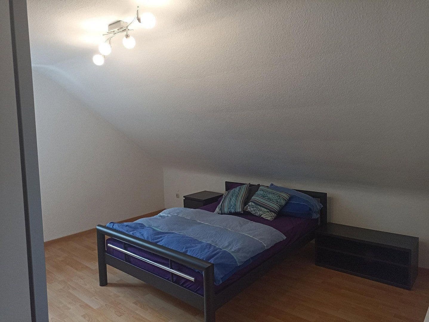 Pronájem bytu 3+1 68 m², Egerstraße 28, Erlangen, Bavorsko Pronájem bytu 3+1 68 m², Egerstraße 28, Erlangen, Bavorsko