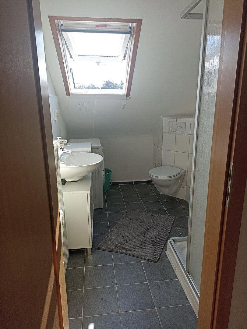 Pronájem bytu 3+1 68 m², Egerstraße 28, Erlangen, Bavorsko Pronájem bytu 3+1 68 m², Egerstraße 28, Erlangen, Bavorsko