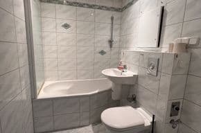 Pronájem bytu 3+1 69 m², Marschwitzastrasse 8, Berlin, Berlín Pronájem bytu 3+1 69 m², Marschwitzastrasse 8, Berlin, Berlín