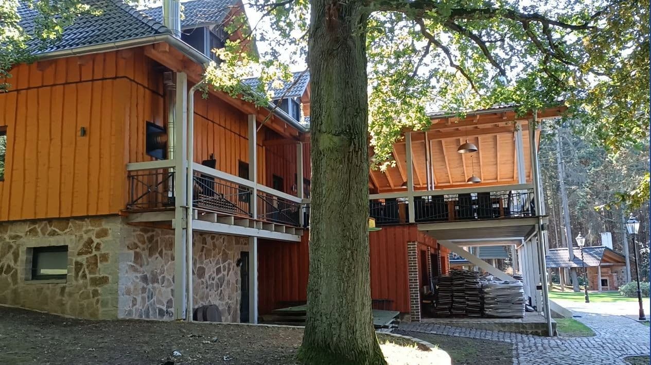 Prodej nebytového prostoru 5.560 m², Bad Nenndorf, Dolní Sasko Prodej nebytového prostoru 5.560 m², Bad Nenndorf, Dolní Sasko