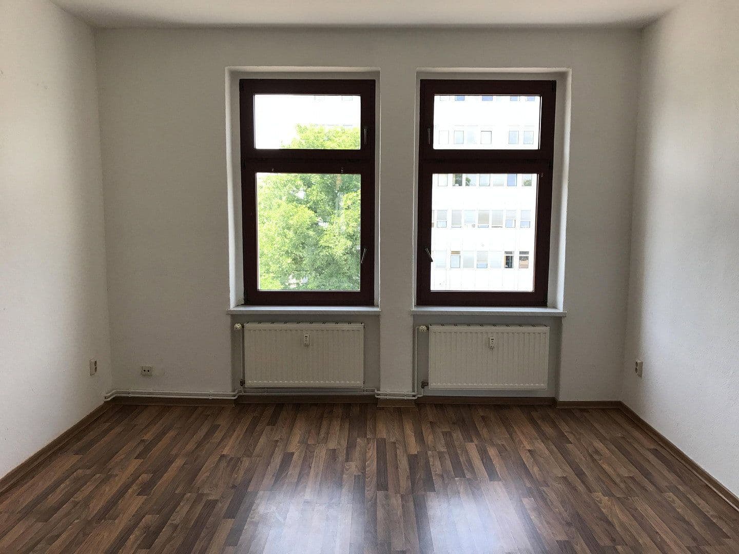 Pronájem bytu 3+1 74 m², Lübecker Str. 83, Magdeburg, Sasko-Anhaltsko Pronájem bytu 3+1 74 m², Lübecker Str. 83, Magdeburg, Sasko-Anhaltsko