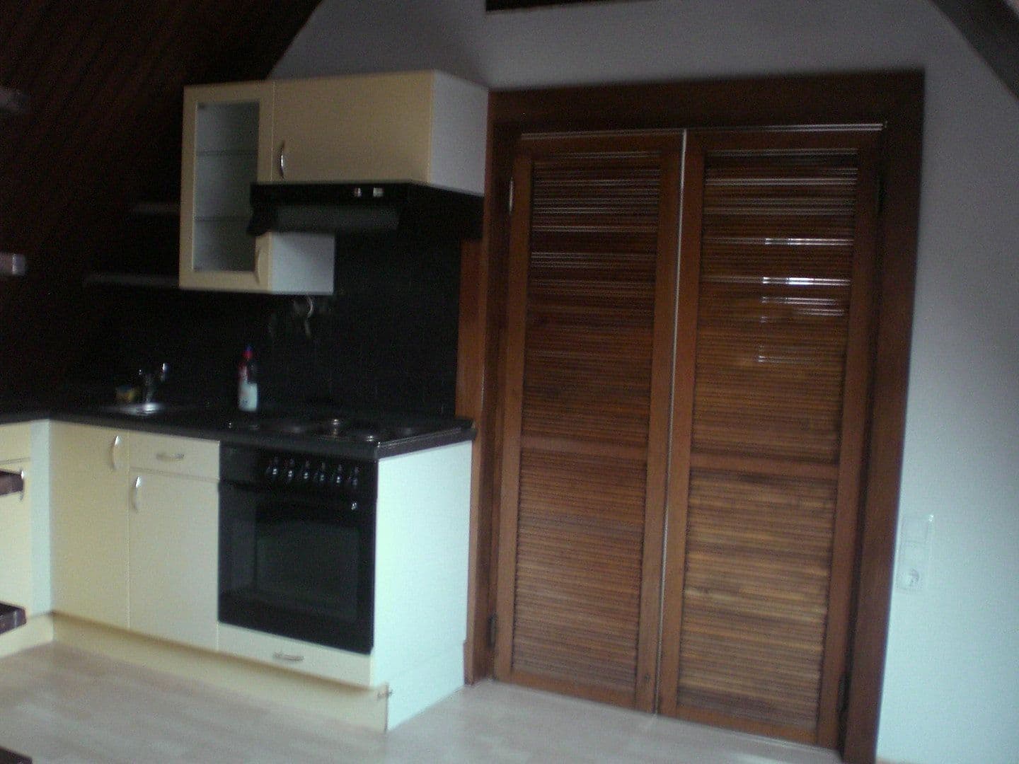 Prodej domu 735 m², pozemek 267 m², Dachau, Bavorsko Prodej domu 735 m², pozemek 267 m², Dachau, Bavorsko