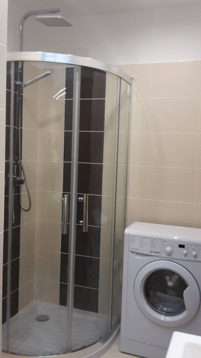 Pronájem bytu 2+kk 38 m², Korunní, Praha, Praha Pronájem bytu 2+kk 38 m², Korunní, Praha, Praha