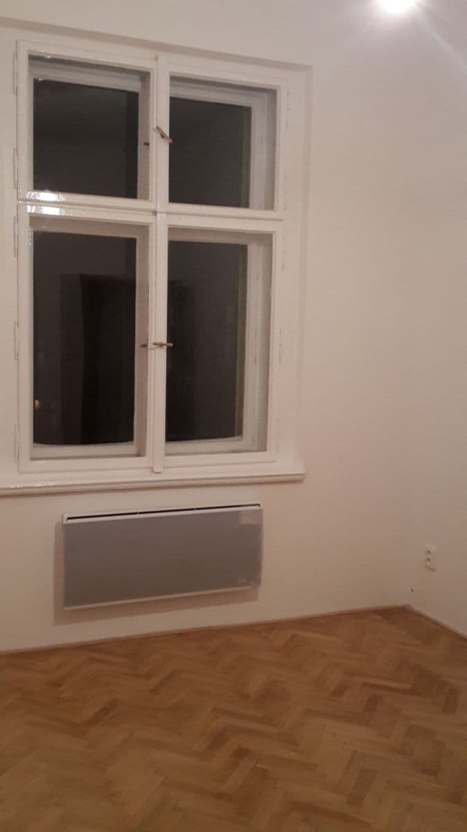 Pronájem bytu 2+kk 38 m², Korunní, Praha, Praha Pronájem bytu 2+kk 38 m², Korunní, Praha, Praha
