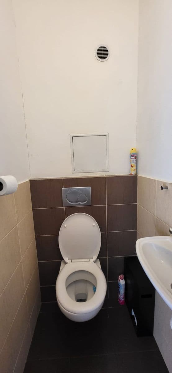Pronájem bytu 4+1 87 m², Zikova, Olomouc, Olomoucký kraj Pronájem bytu 4+1 87 m², Zikova, Olomouc, Olomoucký kraj