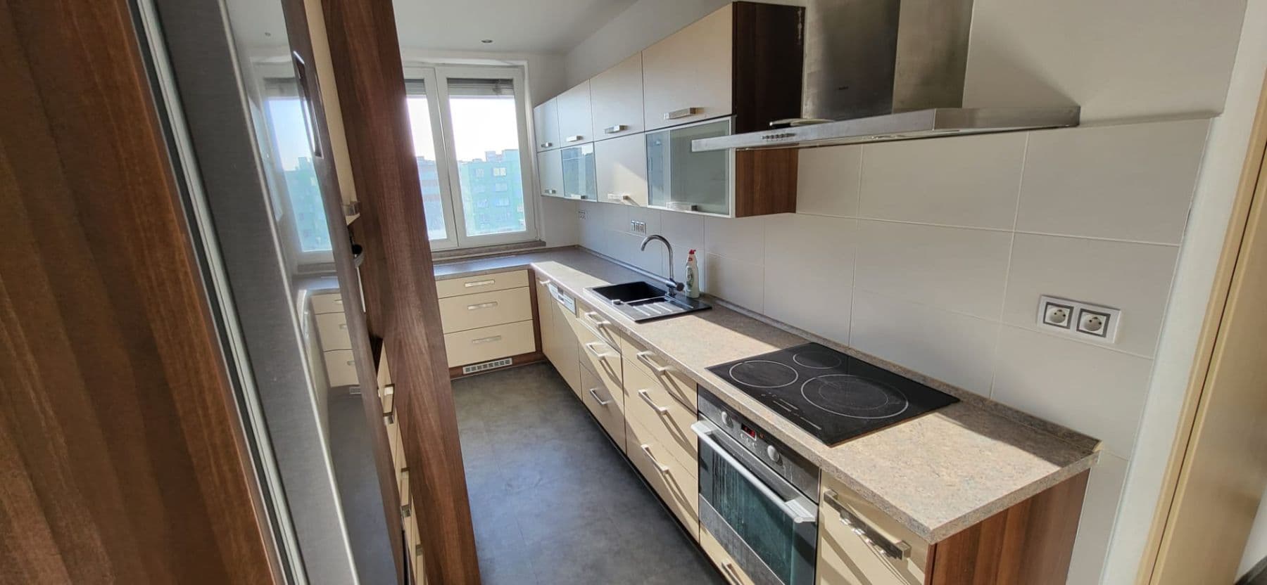 Pronájem bytu 4+1 87 m², Zikova, Olomouc, Olomoucký kraj Pronájem bytu 4+1 87 m², Zikova, Olomouc, Olomoucký kraj