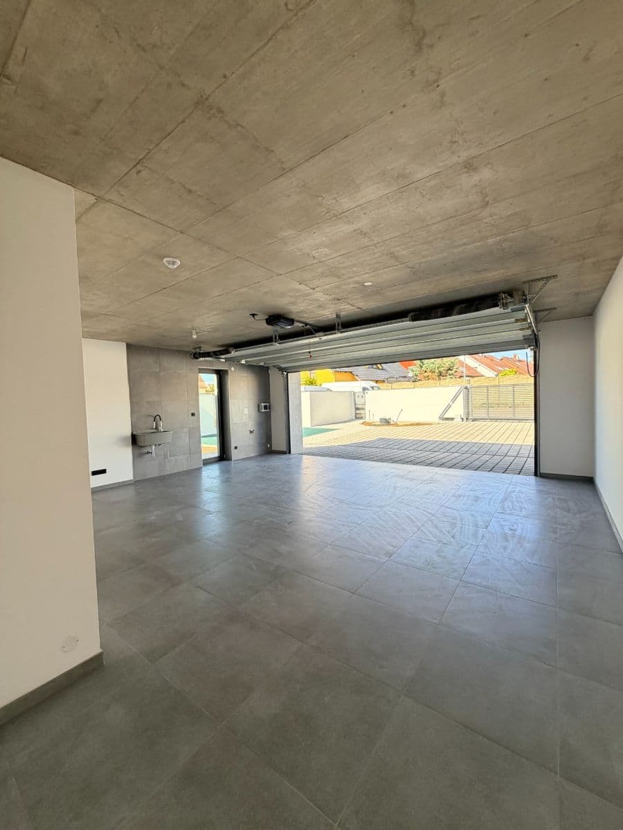 Prodej domu 190 m², pozemek 900 m², Skalky, Rebešovice, Jihomoravský kraj Prodej domu 190 m², pozemek 900 m², Skalky, Rebešovice, Jihomoravský kraj