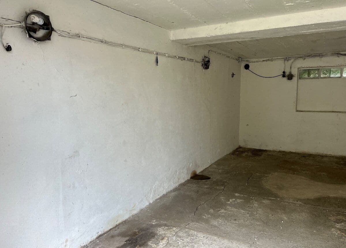 Prodej garáže 28 m², Děčín, Ústecký kraj Prodej garáže 28 m², Děčín, Ústecký kraj