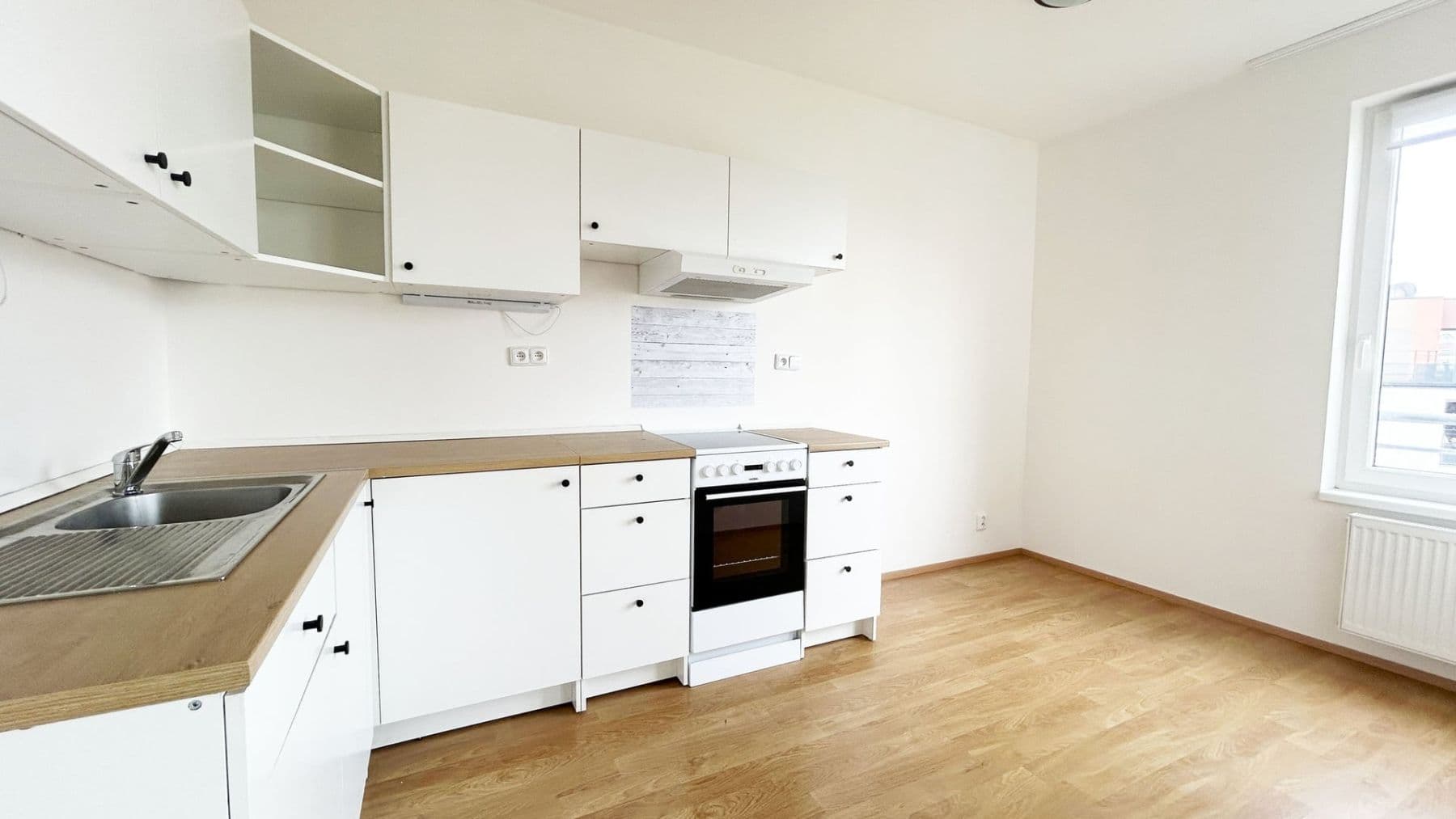 Pronájem bytu 2+kk 57 m², Pavla Beneše, Praha, Praha Pronájem bytu 2+kk 57 m², Pavla Beneše, Praha, Praha