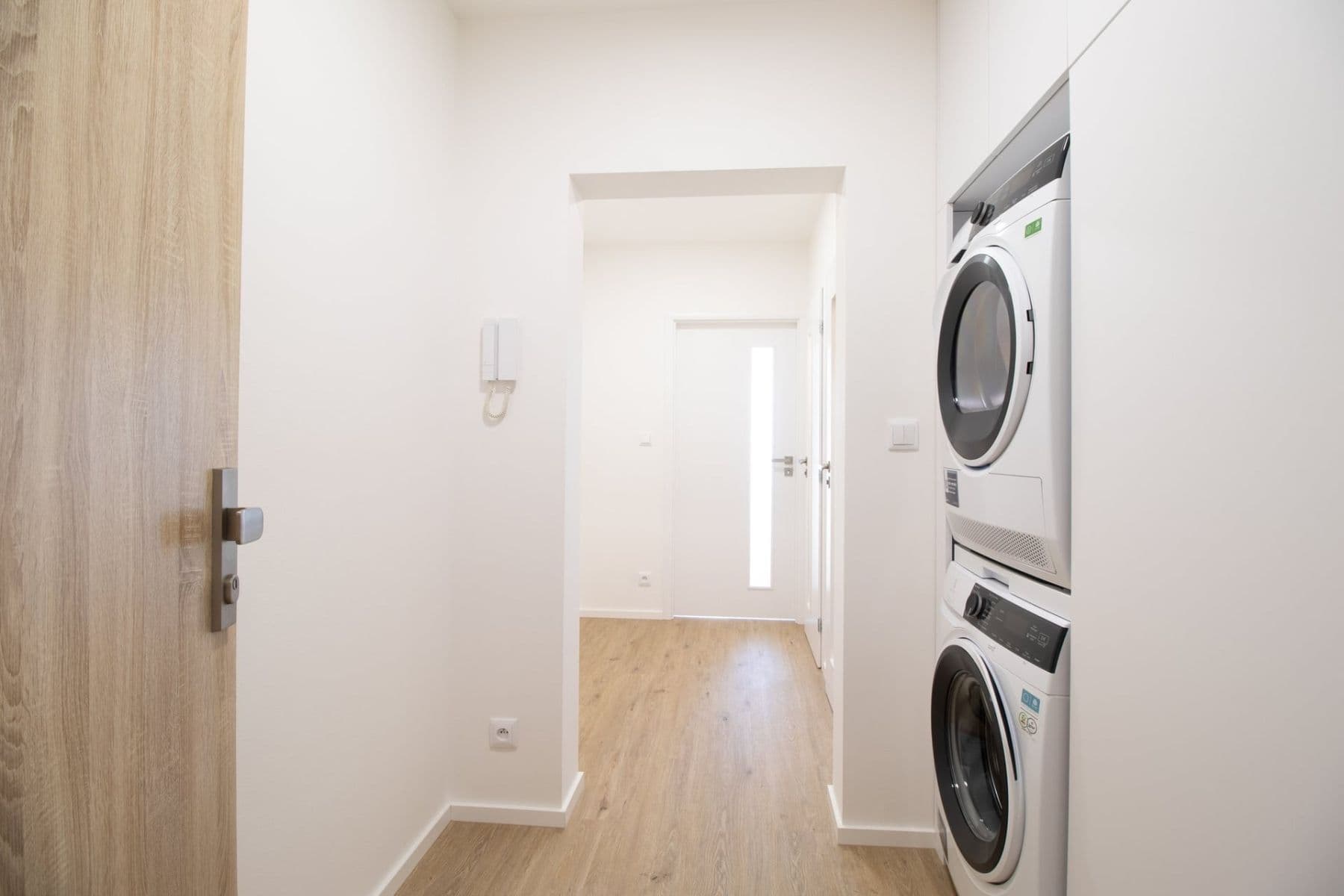 Pronájem bytu 1+kk 28 m², Nad lesním divadlem, Praha, Praha Pronájem bytu 1+kk 28 m², Nad lesním divadlem, Praha, Praha