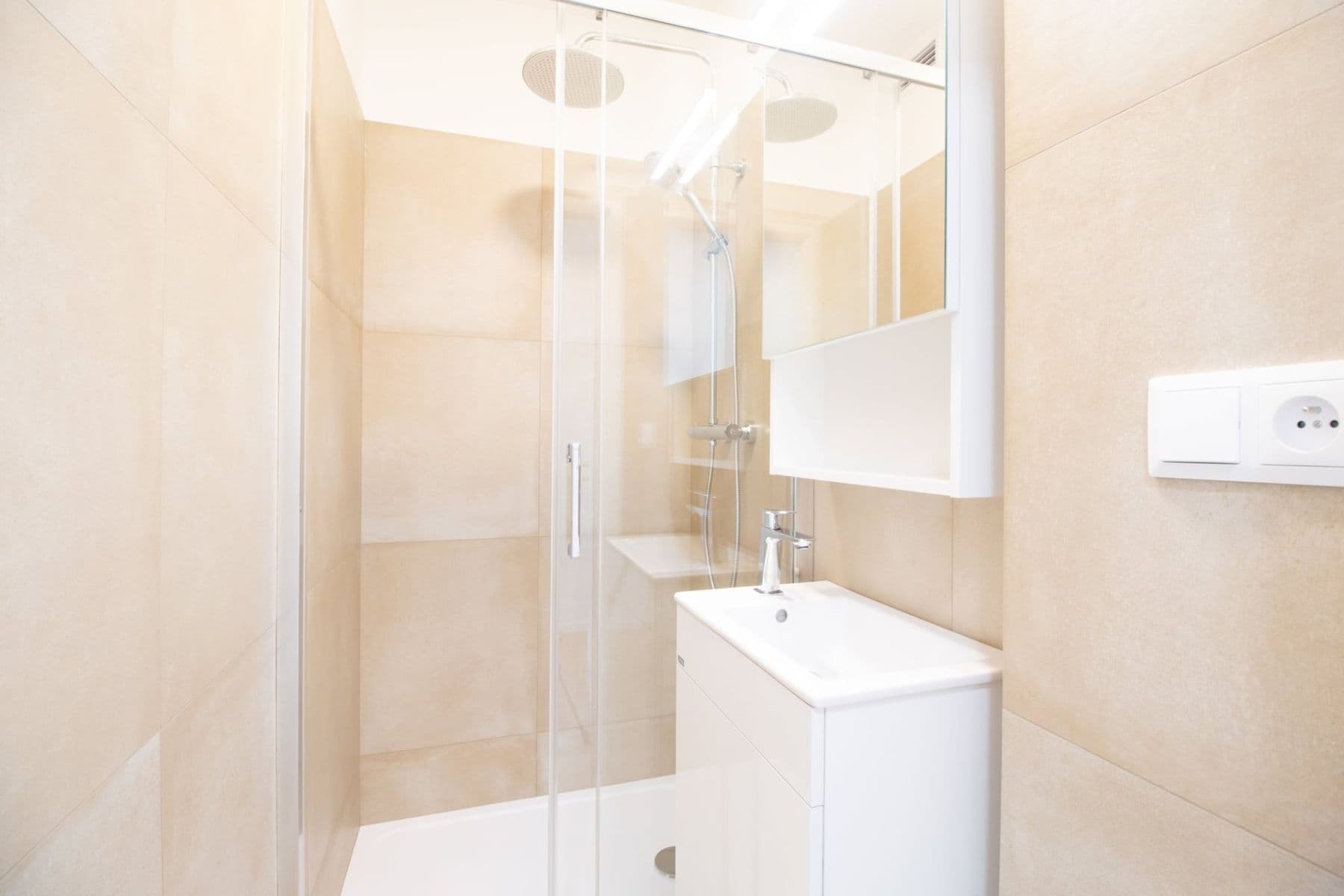 Pronájem bytu 1+kk 28 m², Nad lesním divadlem, Praha, Praha Pronájem bytu 1+kk 28 m², Nad lesním divadlem, Praha, Praha