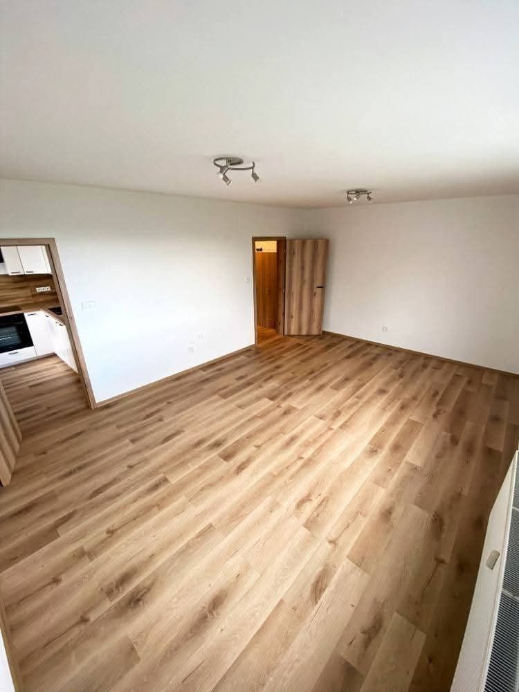 Pronájem bytu 1+1 40 m², Boženy Němcové, Jablonec nad Nisou, Liberecký kraj Pronájem bytu 1+1 40 m², Boženy Němcové, Jablonec nad Nisou, Liberecký kraj