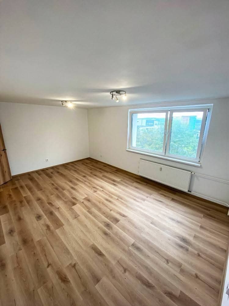 Pronájem bytu 1+1 40 m², Boženy Němcové, Jablonec nad Nisou, Liberecký kraj Pronájem bytu 1+1 40 m², Boženy Němcové, Jablonec nad Nisou, Liberecký kraj