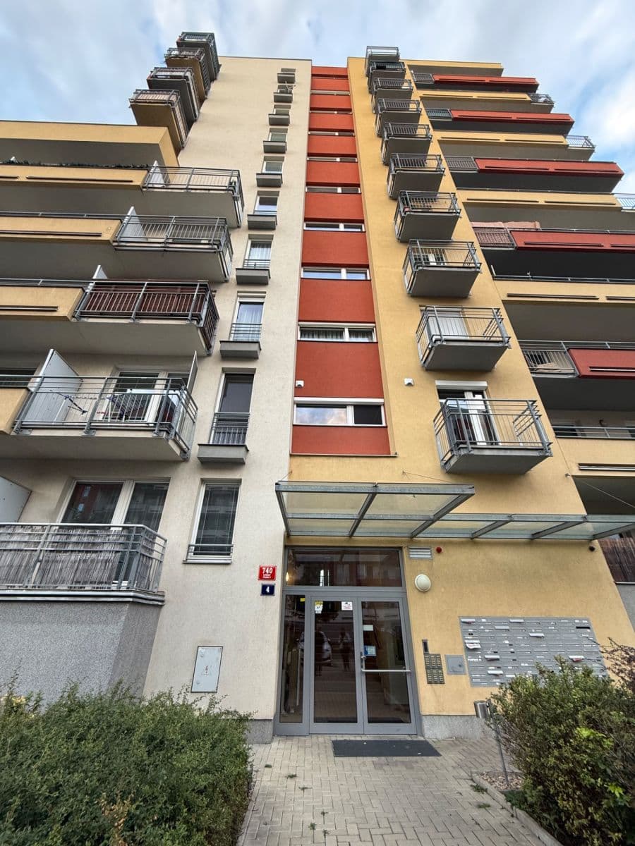 Pronájem bytu 1+kk 33 m², Miroslava Hajna, Praha, Praha Pronájem bytu 1+kk 33 m², Miroslava Hajna, Praha, Praha