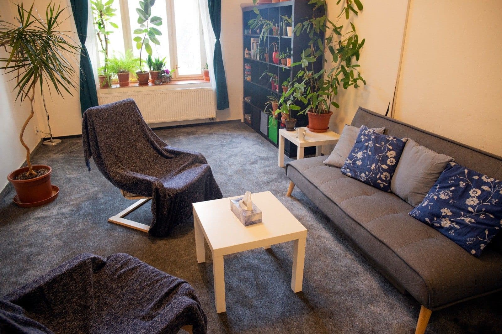 Pronájem bytu 2+1 40 m², 28. pluku, Praha, Praha Pronájem bytu 2+1 40 m², 28. pluku, Praha, Praha