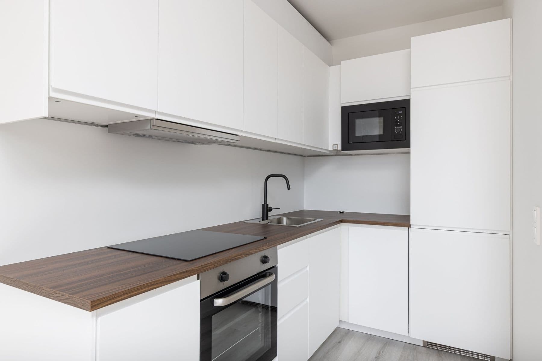 Pronájem bytu 1+kk 36 m², Waltariho, Praha, Praha Pronájem bytu 1+kk 36 m², Waltariho, Praha, Praha