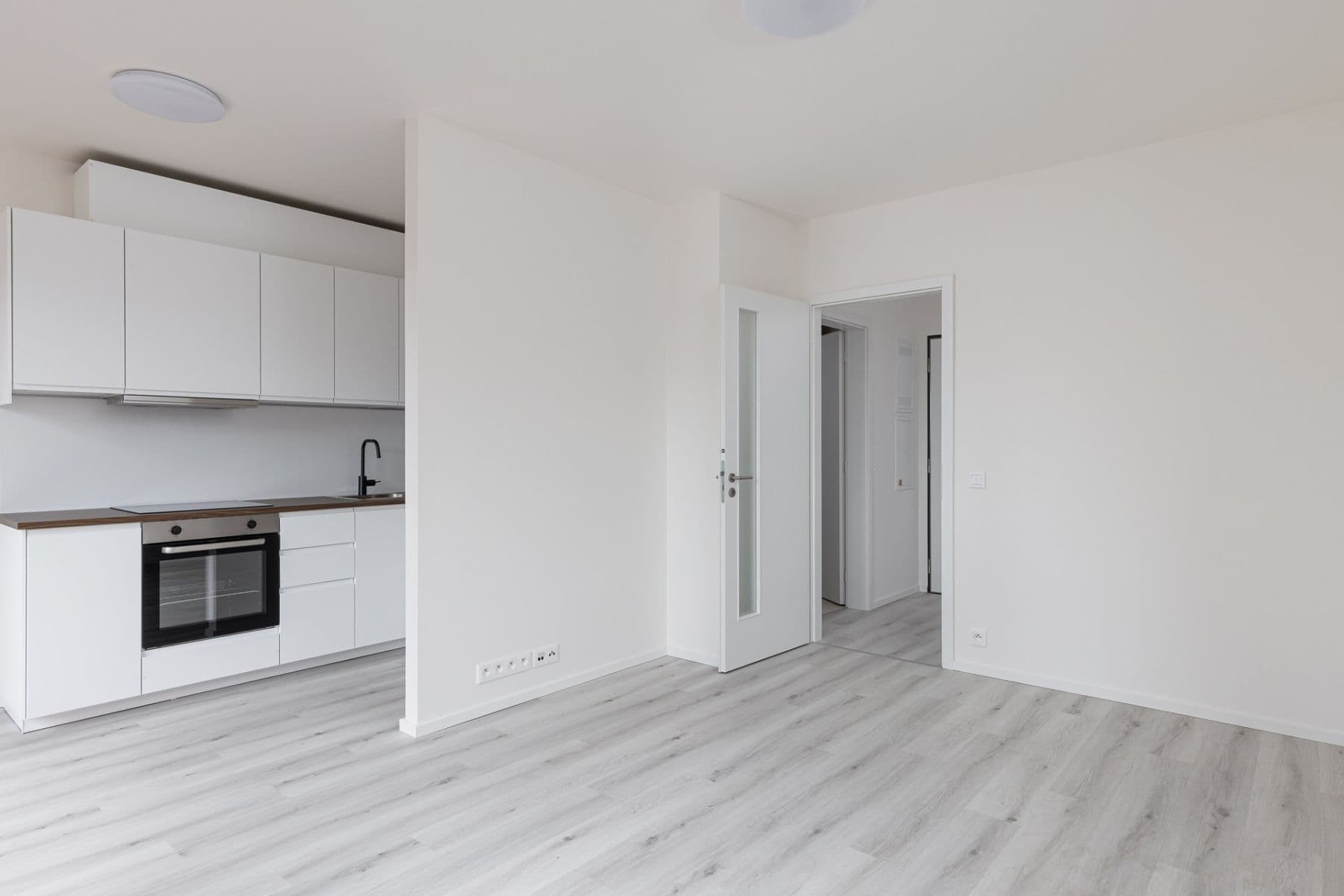 Pronájem bytu 1+kk 36 m², Waltariho, Praha, Praha Pronájem bytu 1+kk 36 m², Waltariho, Praha, Praha