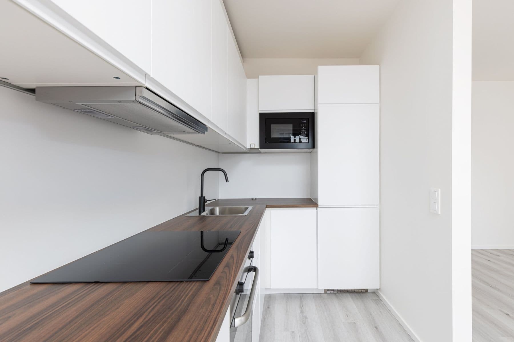 Pronájem bytu 1+kk 36 m², Waltariho, Praha, Praha Pronájem bytu 1+kk 36 m², Waltariho, Praha, Praha