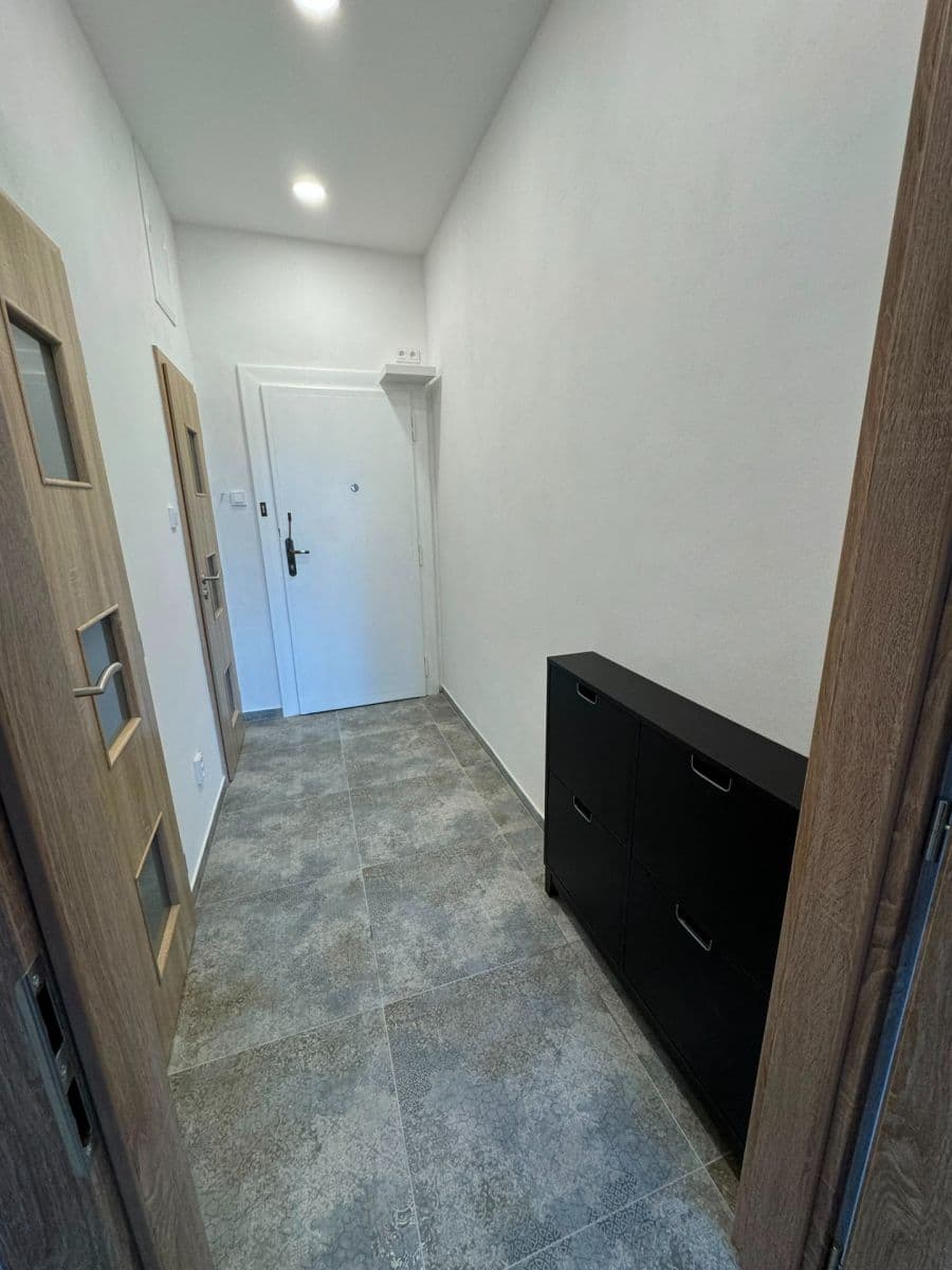 Pronájem bytu 1+kk 34 m², Nad Primaskou, Praha, Praha Pronájem bytu 1+kk 34 m², Nad Primaskou, Praha, Praha