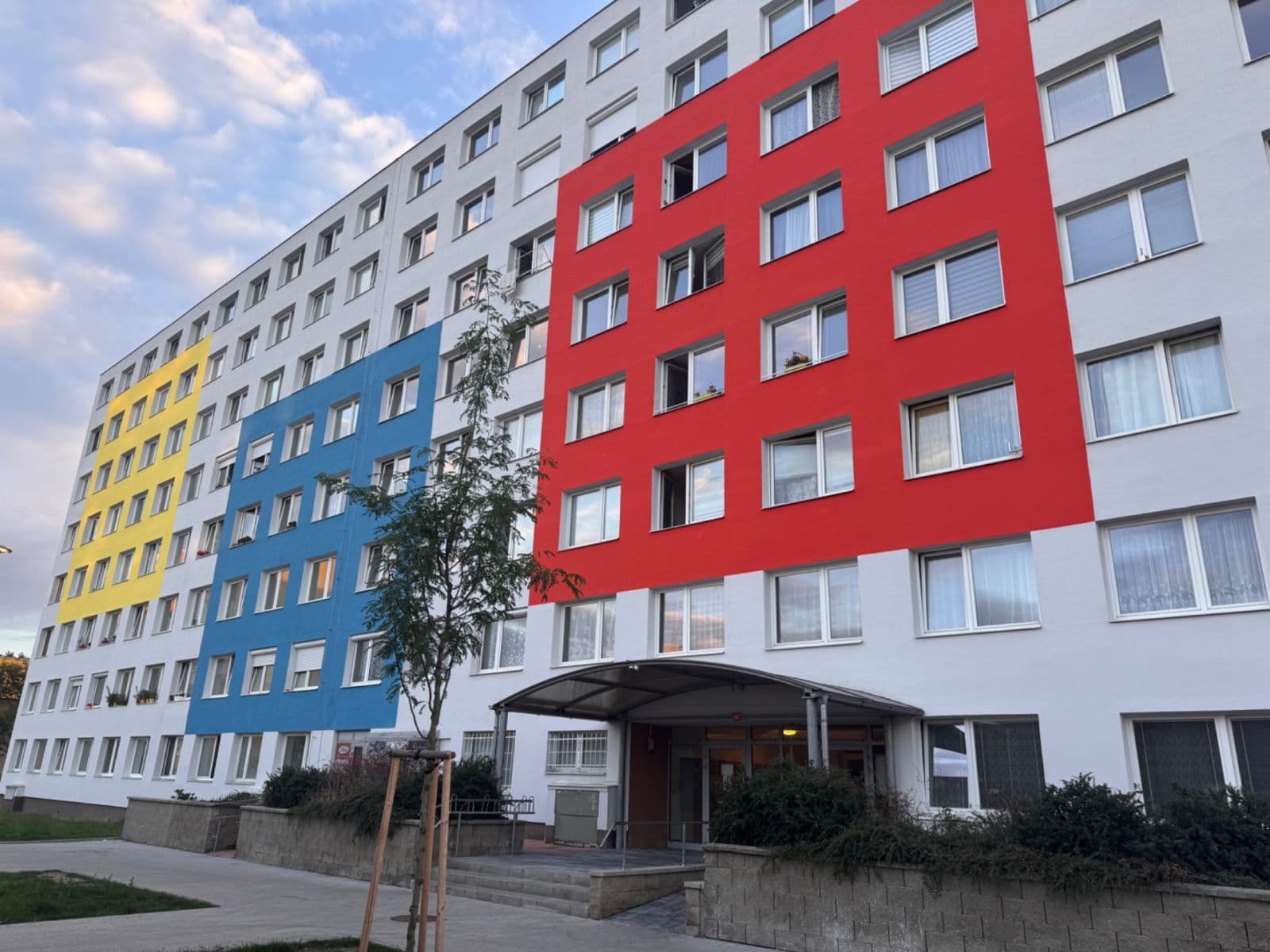 Prodej bytu 2+kk 39 m², Holandská, Kladno, Středočeský kraj Prodej bytu 2+kk 39 m², Holandská, Kladno, Středočeský kraj