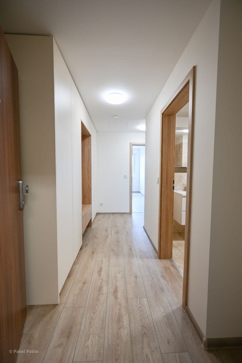 Prodej bytu 2+kk 60 m², Strančická, Praha, Praha Prodej bytu 2+kk 60 m², Strančická, Praha, Praha