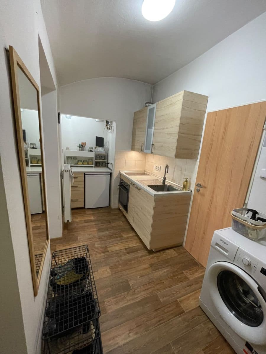 Prodej bytu 1+1 34 m², Andrštova, Praha, Praha Prodej bytu 1+1 34 m², Andrštova, Praha, Praha