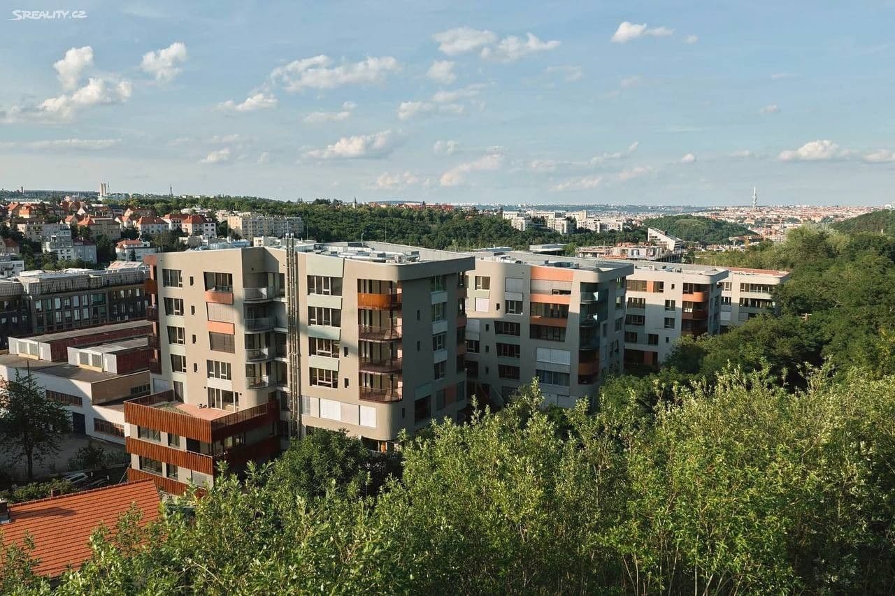 Pronájem bytu 2+kk 39 m², U Komína, Praha, Praha Pronájem bytu 2+kk 39 m², U Komína, Praha, Praha