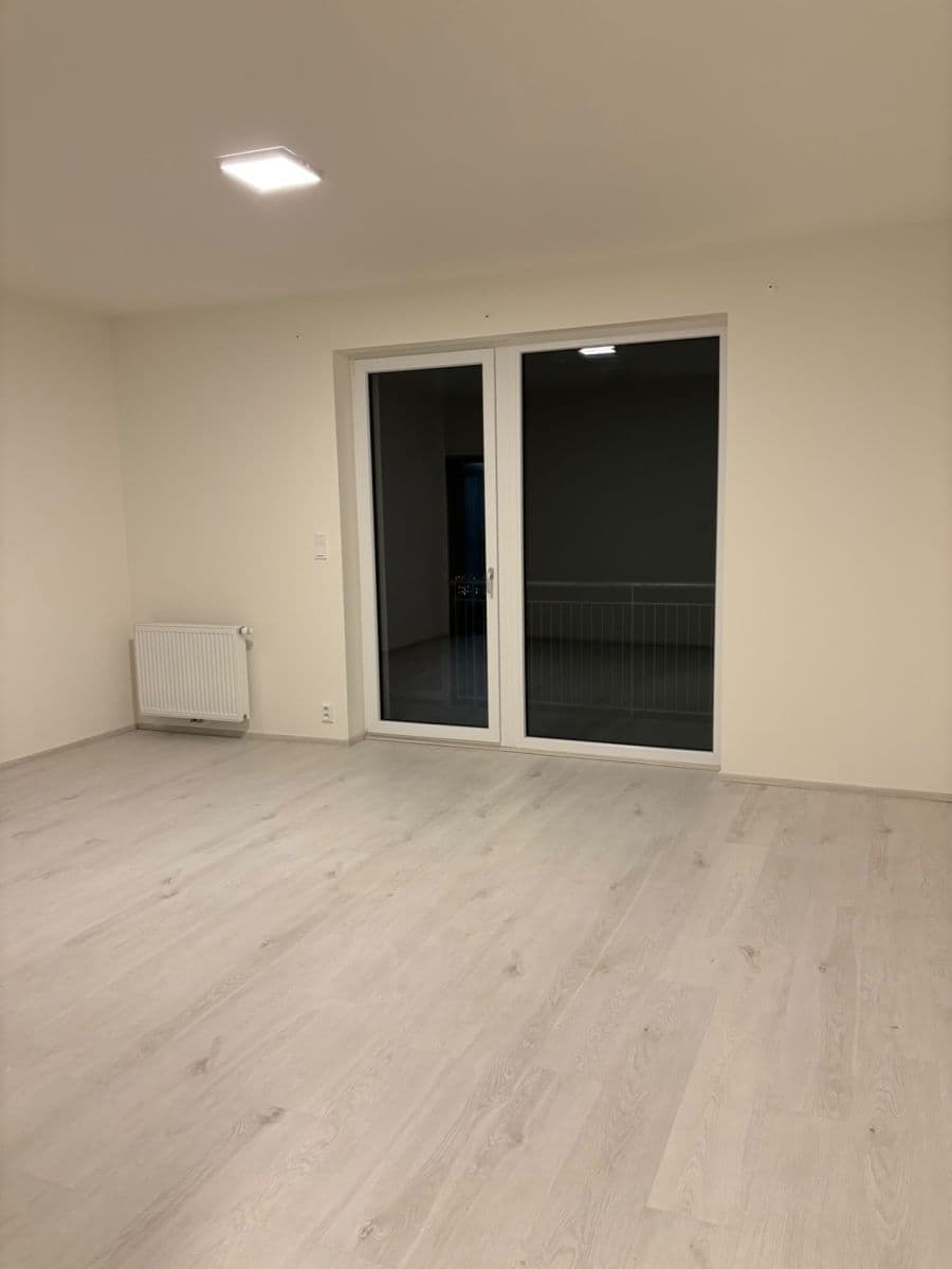 Pronájem bytu 2+kk 57 m², Generála Sedláčka, Brandýs nad Labem-Stará Boleslav, Středočeský kraj Pronájem bytu 2+kk 57 m², Generála Sedláčka, Brandýs nad Labem-Stará Boleslav, Středočeský kraj